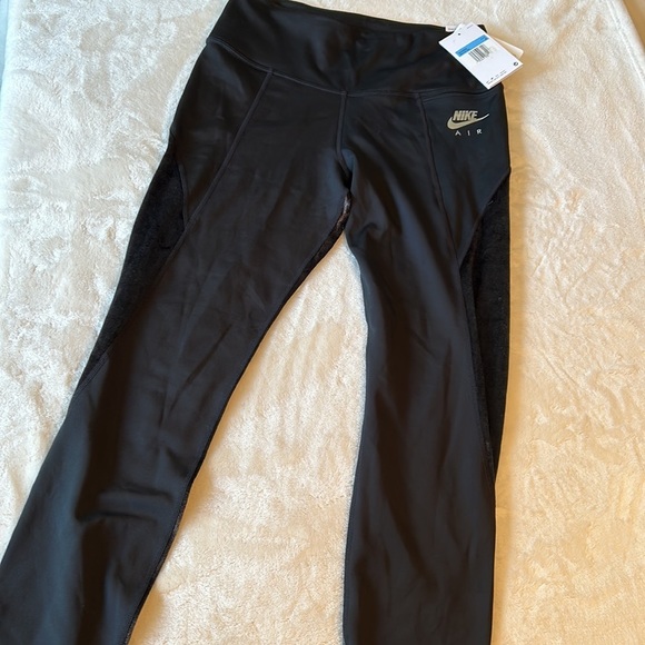 BNWT - Nike Air Leggings - Picture 2 of 6